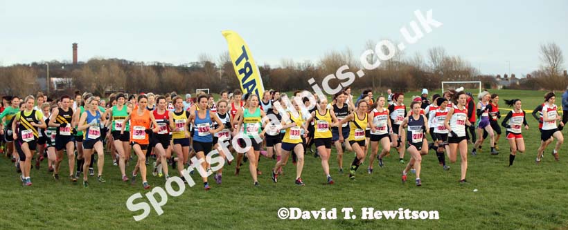 The start of the senior womens North Eastern Cross Country, Champs., Temple Park, South Shields. Photo: David T. Hewitson/Sports for All Pics